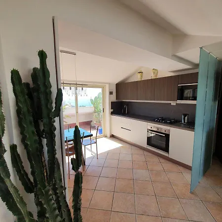 Apartment Center 4 Bedroom Penthouse, Terrace With Views