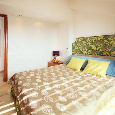 Apartment Center 4 Bedroom Penthouse, Terrace With Views Taormina