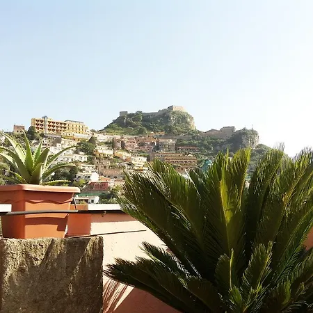 Center 4 Bedroom Penthouse, Terrace With Views Taormina