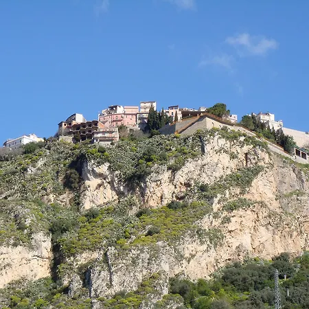 Apartment Center 4 Bedroom Penthouse, Terrace With Views Taormina