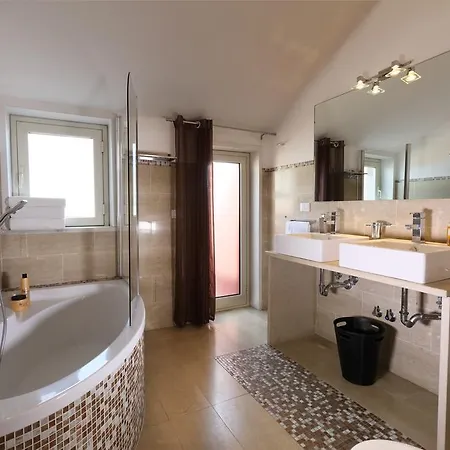 Center 4 Bedroom Penthouse, Terrace With Views Taormina